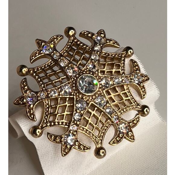 Vintage Monet Rhinestone 6 Pointed Star Brooch - Picture 2 of 5